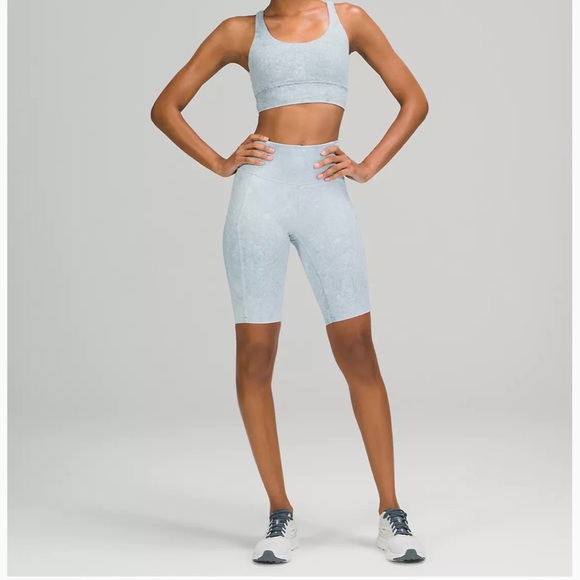 lululemon athletica Pants - Fast and Free High-Rise Short 10" Size 6 NWT